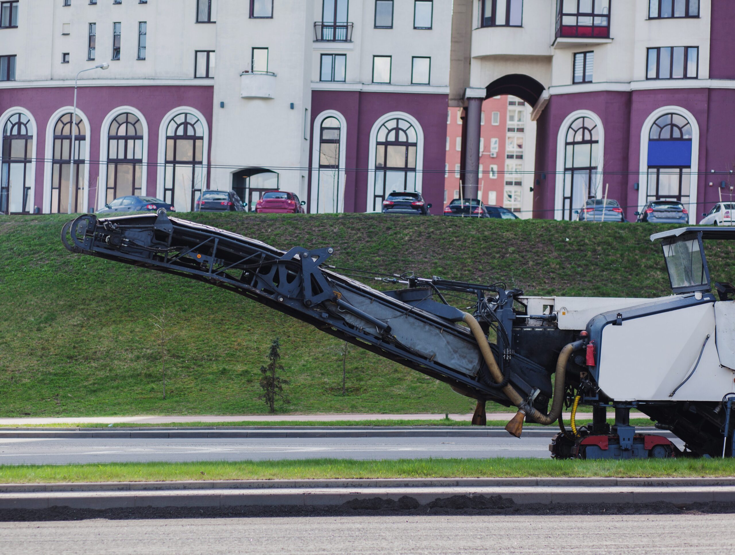 Asphalt Mill and Pave