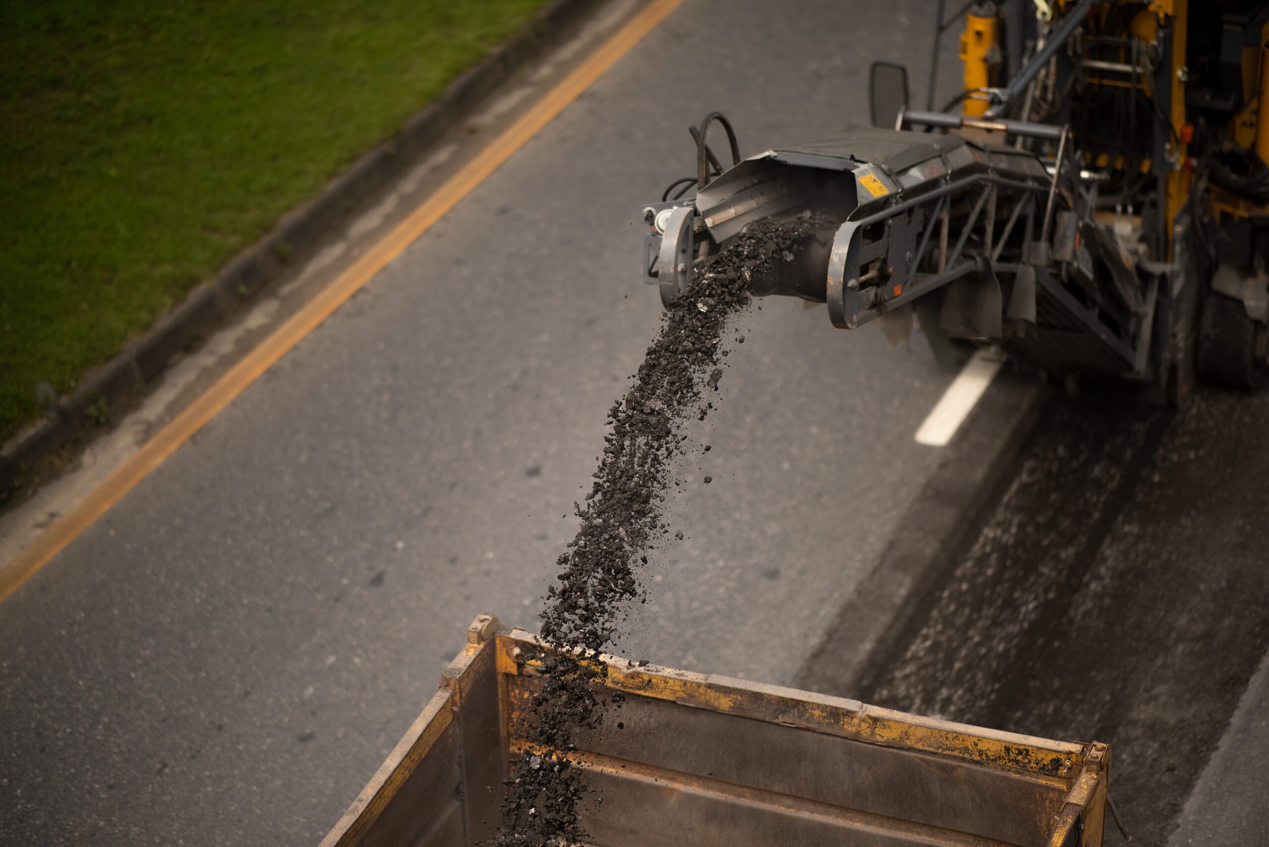 Asphalt Mill and Pave